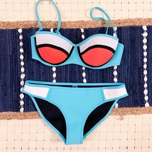 $5 CLEAROUT SALE! Body Blast Hot tub/swim suit